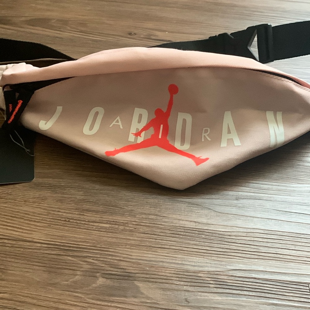 Jordan Fanny Pack / Crossbody